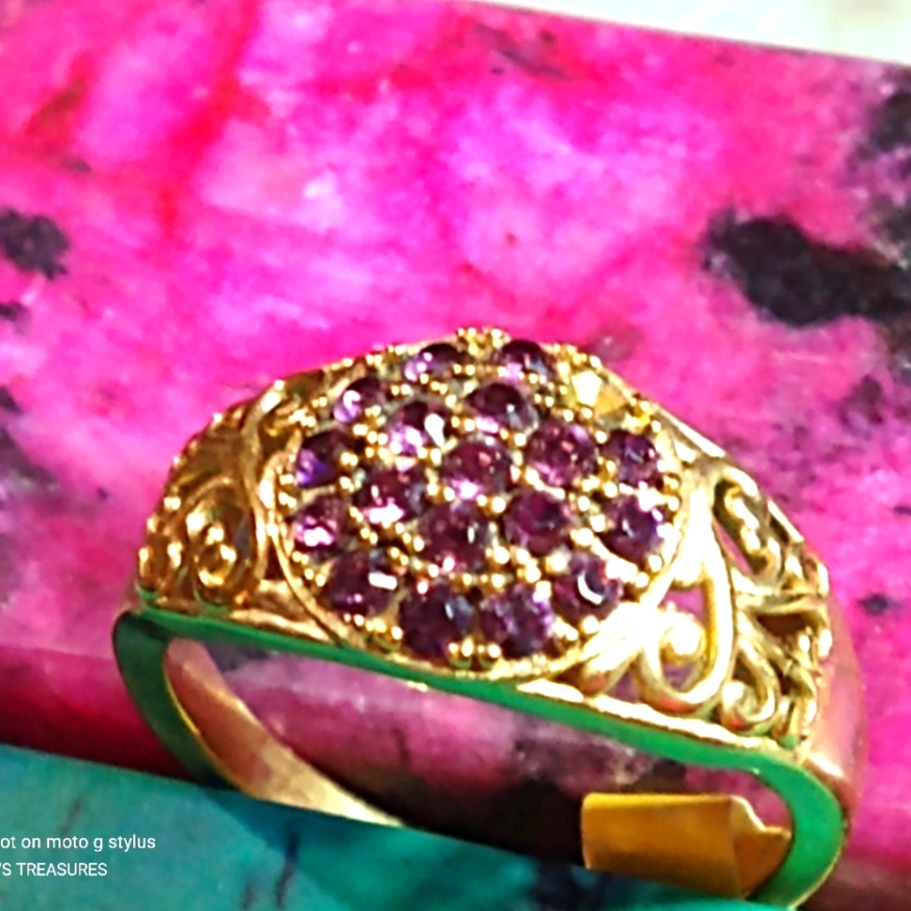 CLUSTERS OF AMETHYST AND STERLING SILVER. GENUINE *10K* GOLD OVERLAY. SIZE 9